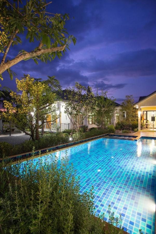 Отель Baan Phurit Khaoyai Пакчонг Экстерьер фото